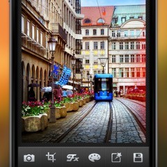 世界中で愛用されるカメラアプリ「PicsPlay Pro」を使っていますか？のサムネイル